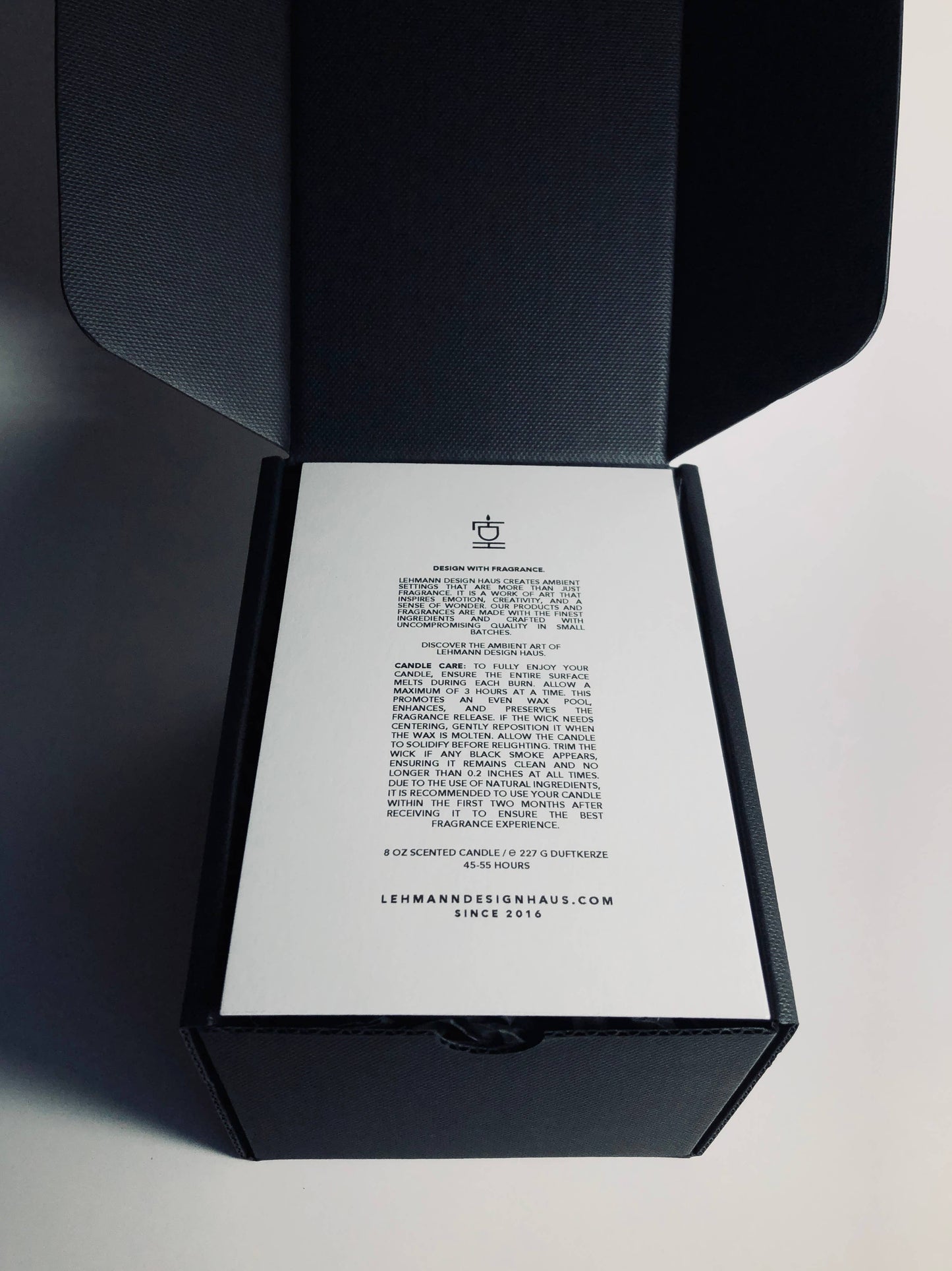 Oak + Tabak 227g Candle