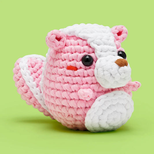 Andre The Skunk - The Woobles Crochet Kit