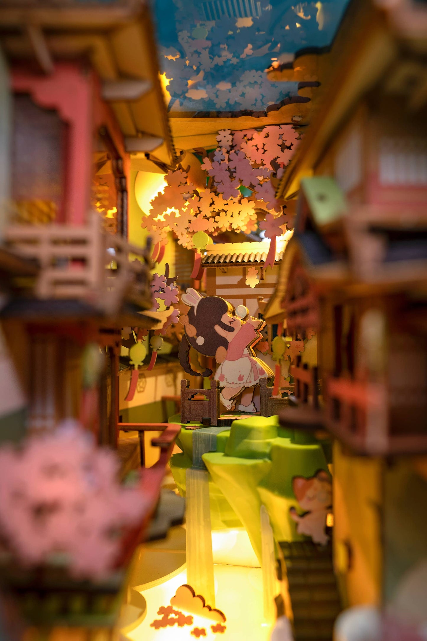 Book Nook - Falling Sakura