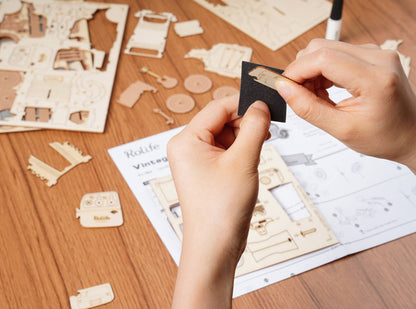 3D Wood Puzzle: Vintage Car