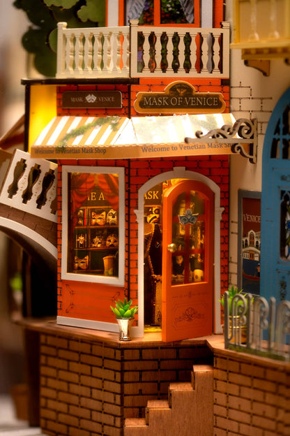 Book Nook - Romantic Venice