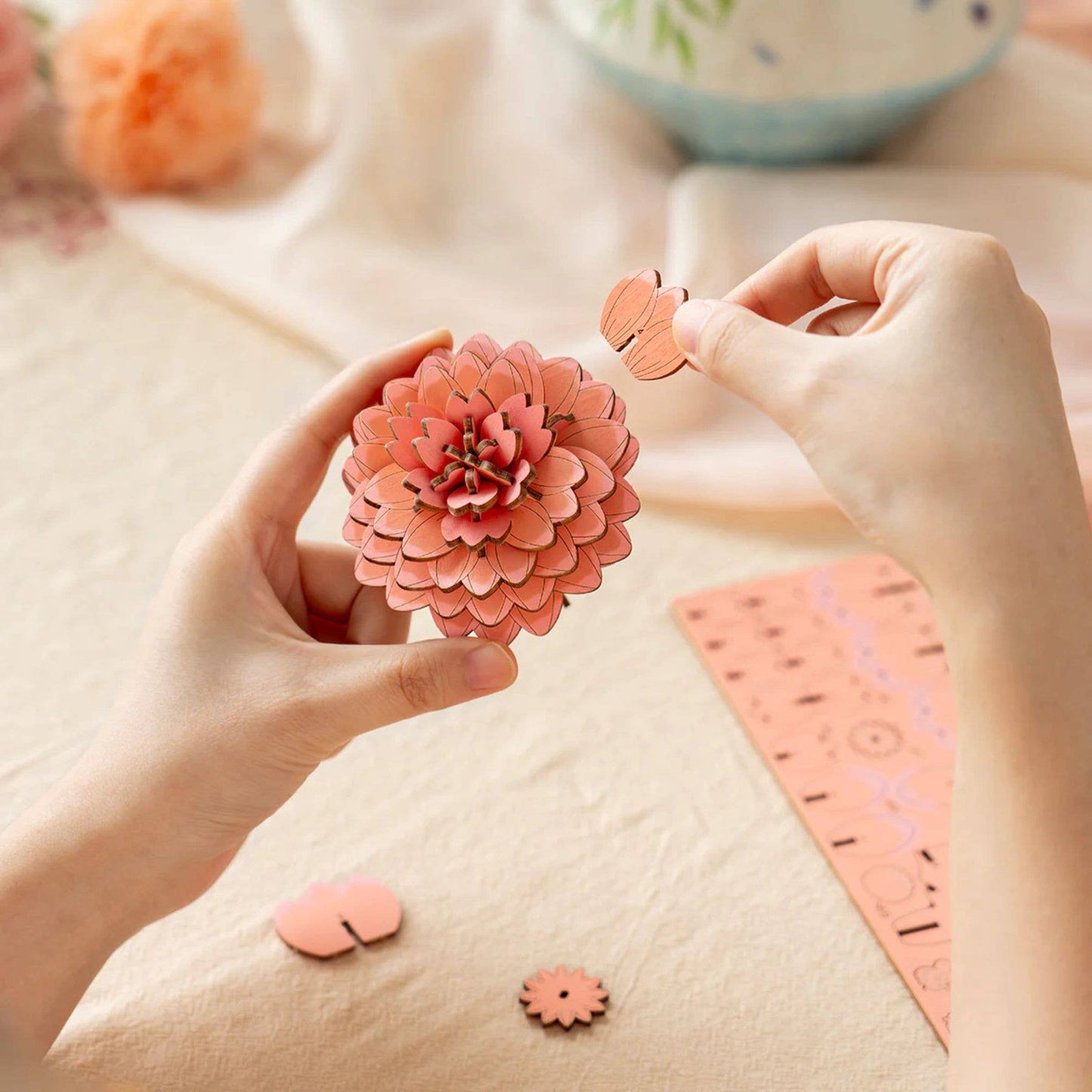 Rowood Pink Dahlia 3D Wooden Puzzle