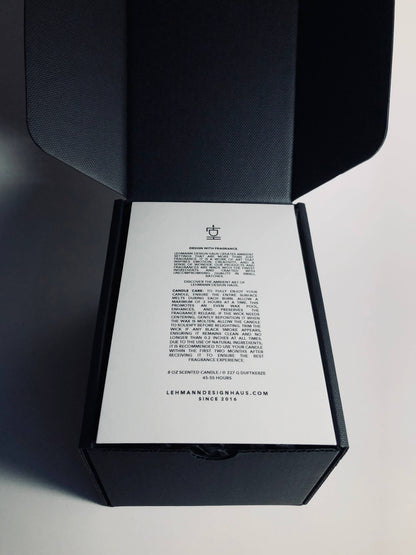Oak + Tabak 227g Candle