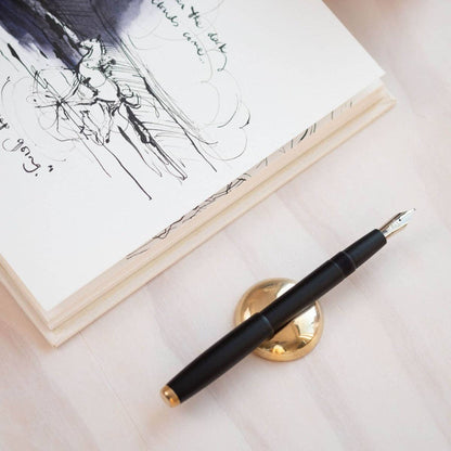 The Studio Fountain Pen: Lilac / Fine