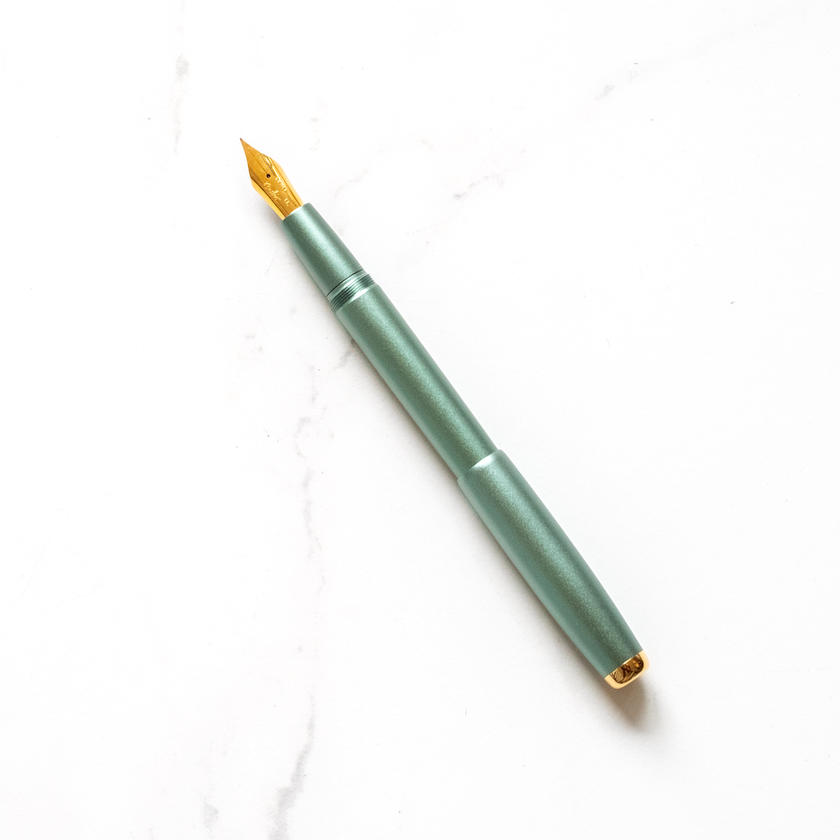 The Studio Fountain Pen: Black / Fine
