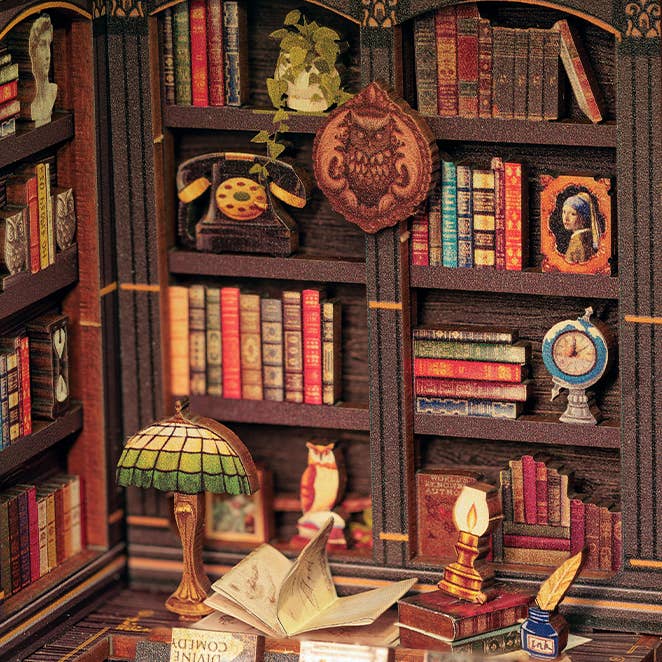 Book Nook - Owl Bookstore