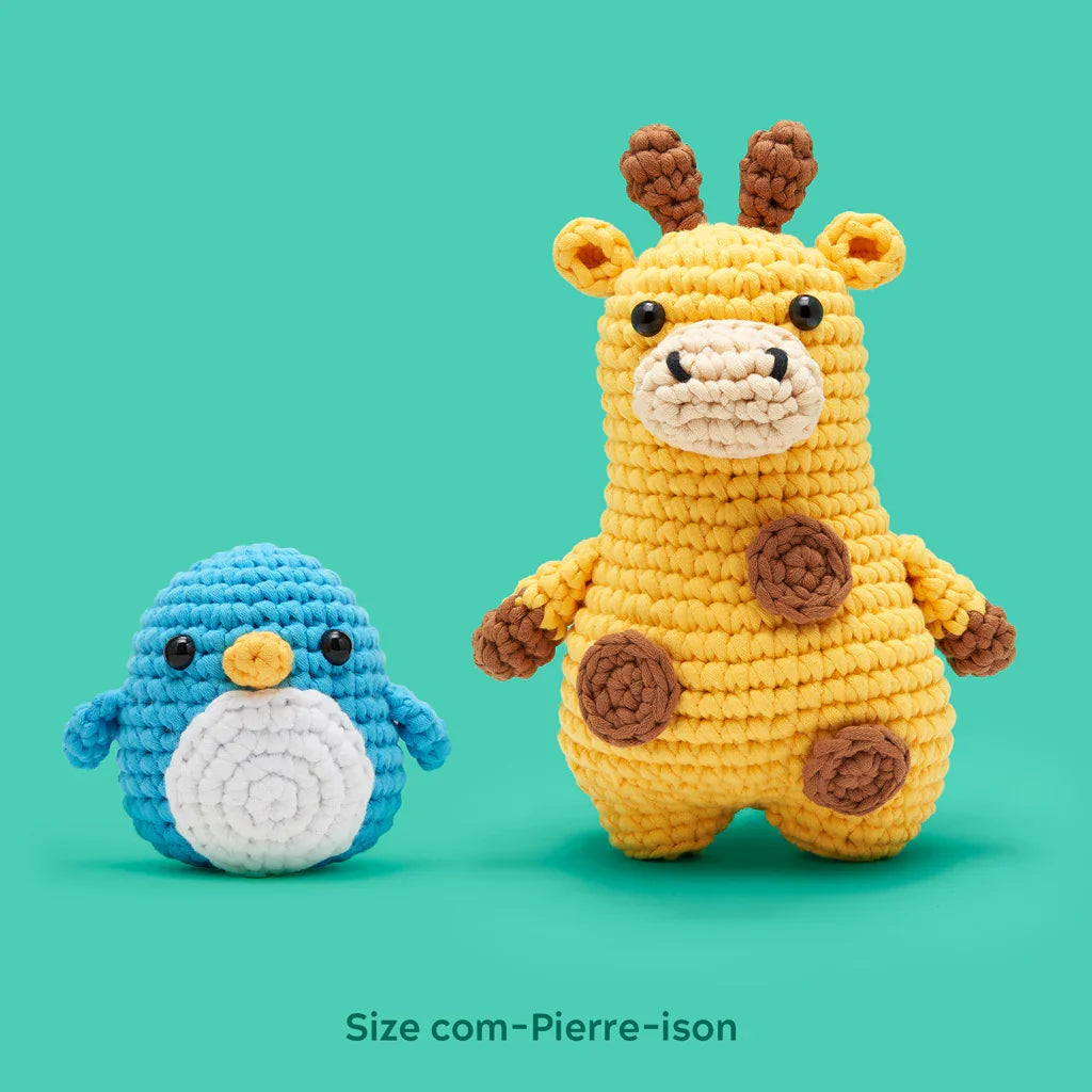 Zara the Giraffe - The Woobles Crochet Kit