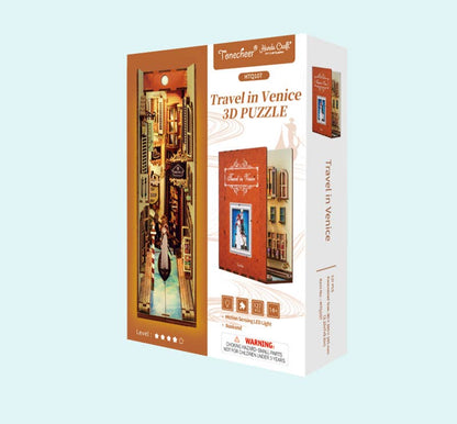 Book Nook - Travel in Venice