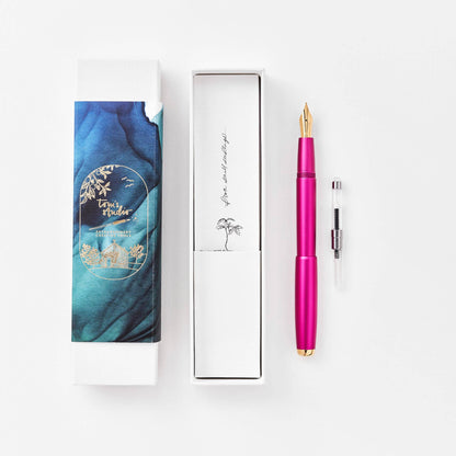 The Studio Fountain Pen: Black / Fine