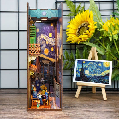Book Nook - Vincent's World