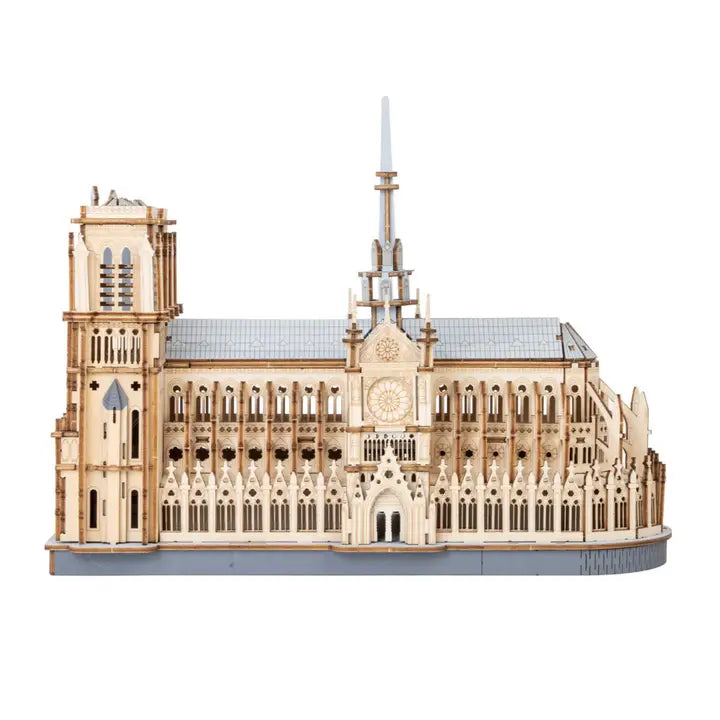 3D Wood Puzzle: Paris Cathedral