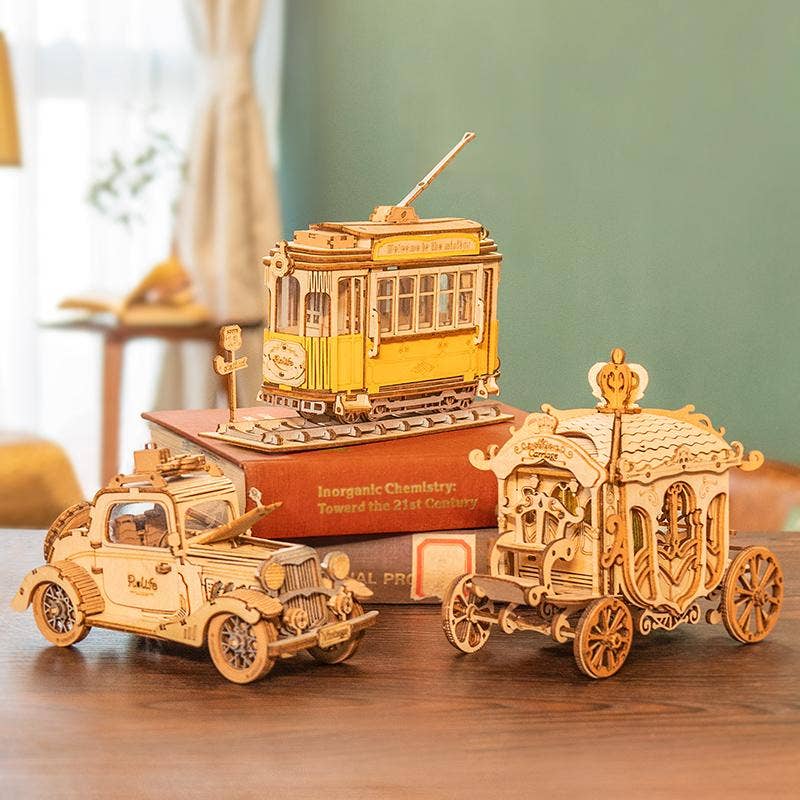 3D Wood Puzzle: Vintage Car