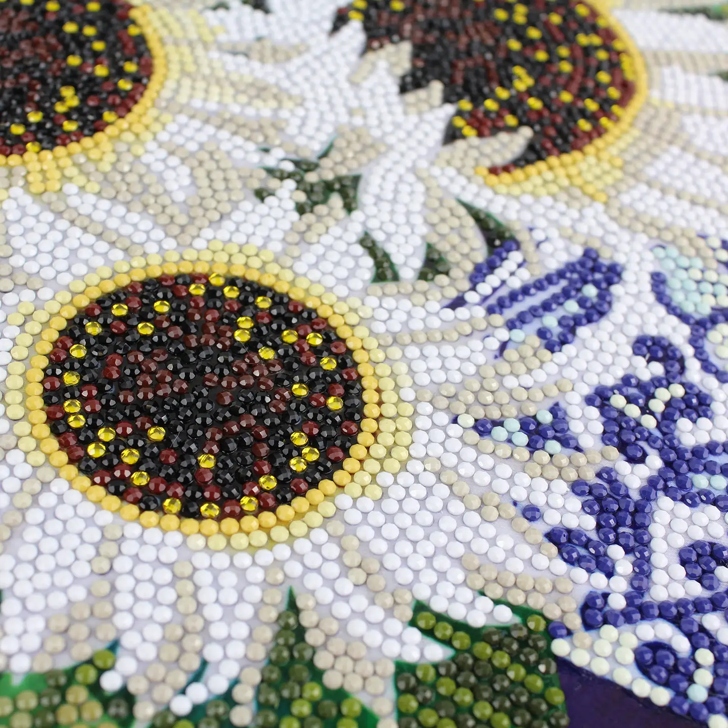 White Sunflowers Diamond Art Kit